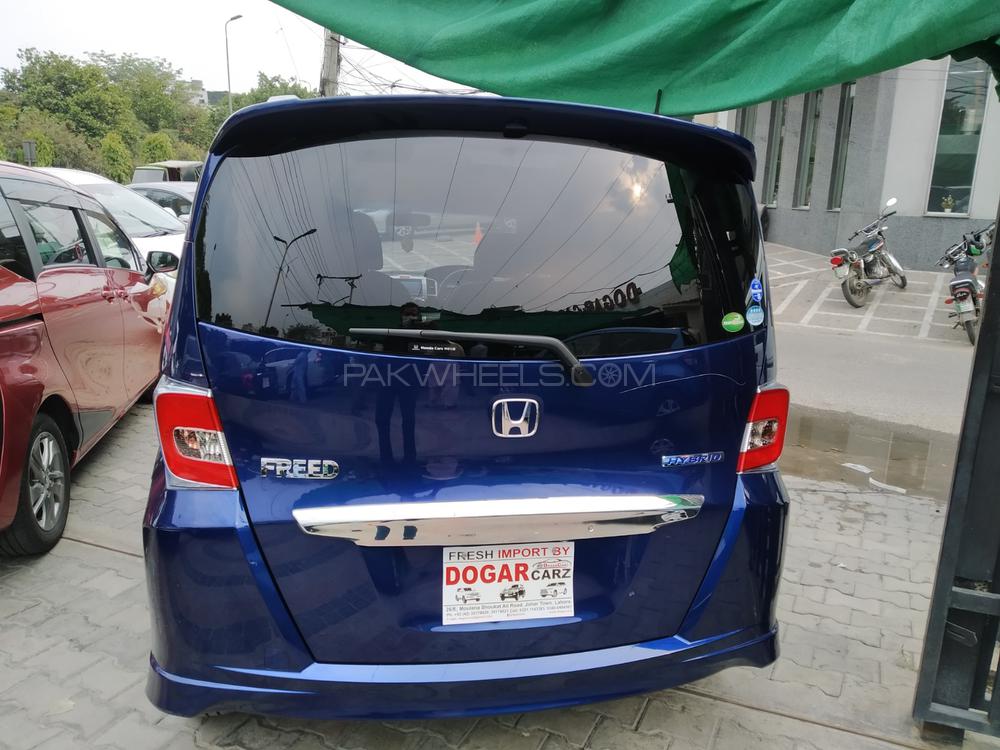 Honda Freed 2016 for Sale in Lahore Honda Freed 2016 for Sale in Lahore Image-13