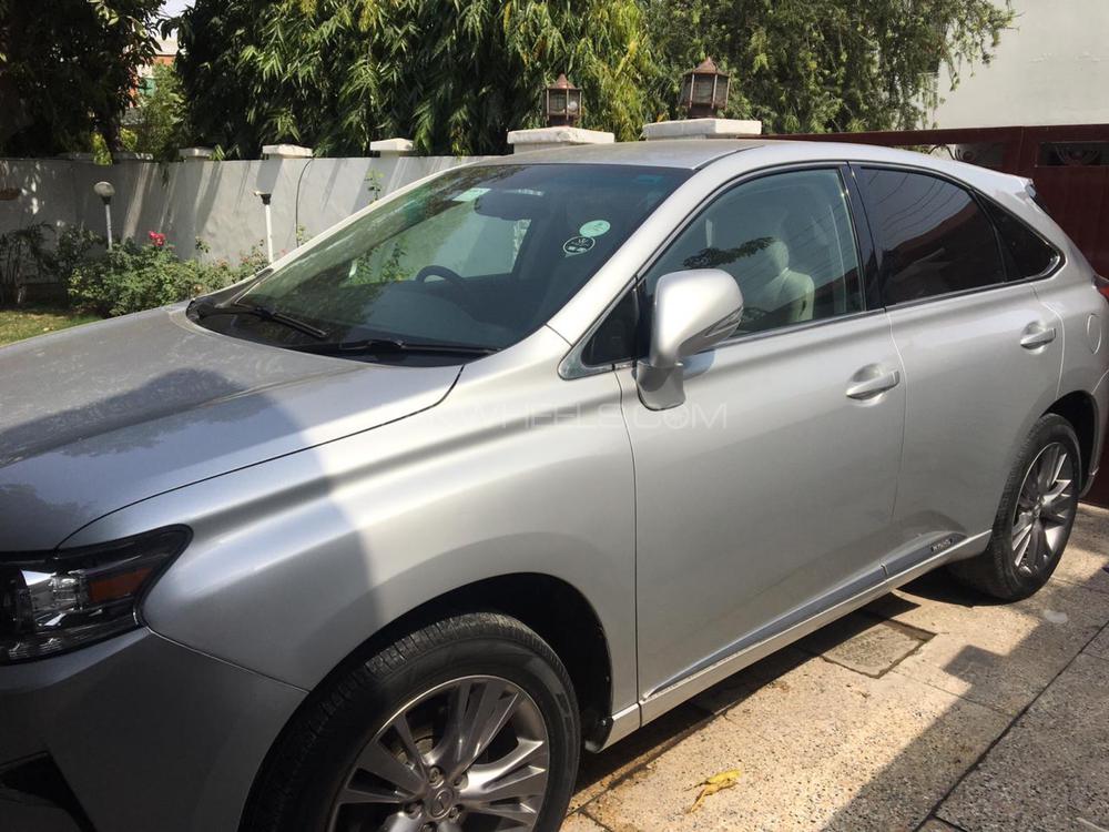 لیکزس آر ایکس سیریز 2010 for Sale in لاہور لیکزس آر ایکس سیریز 2010 for Sale in لاہور Image-4