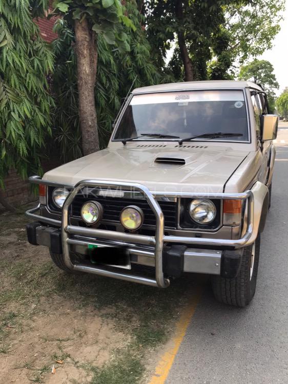 Mitsubishi Pajero 1987 for Sale in Lahore Image-1