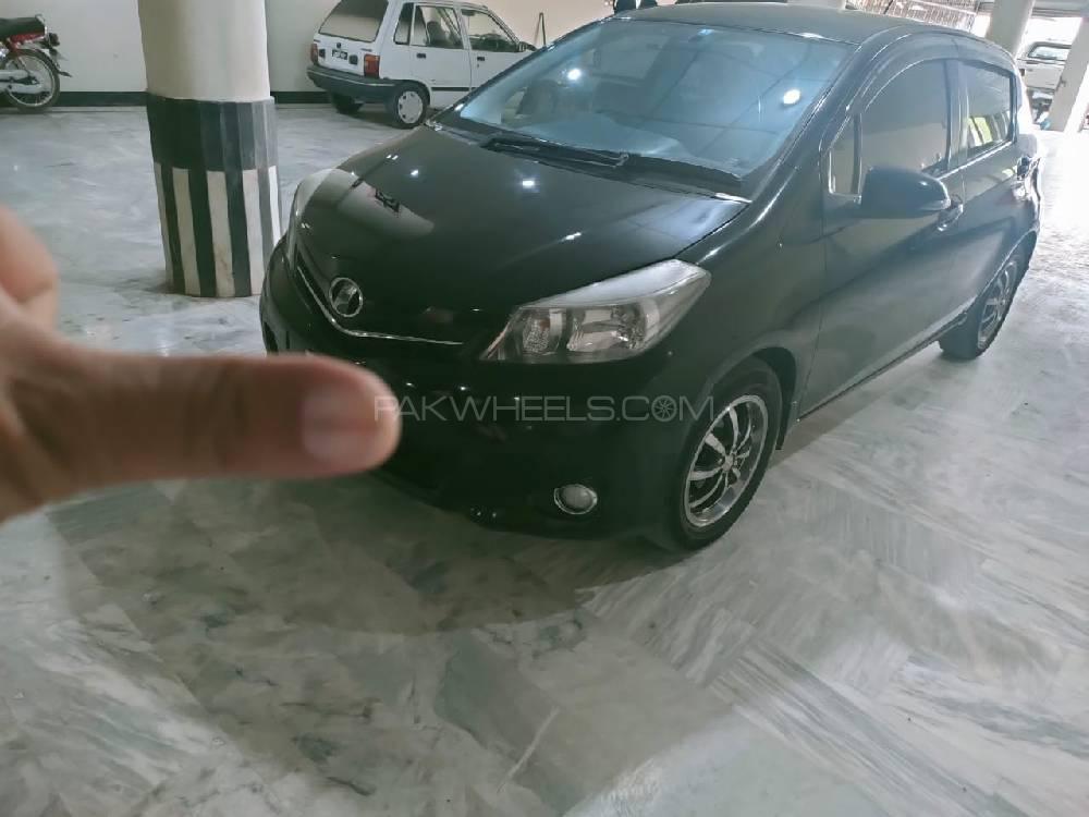 Toyota Vitz 2013 for Sale in Peshawar Toyota Vitz 2013 for Sale in Peshawar Image-2