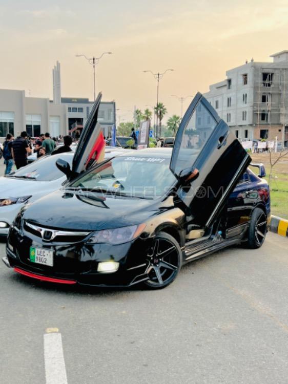 Honda Civic - 2010  Image-1