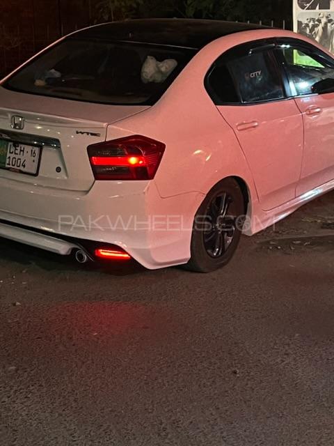 ہونڈا سٹی - 2016  Image-1