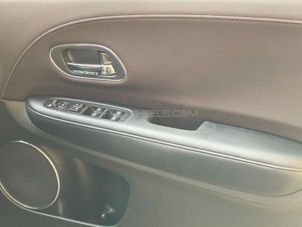 Honda Vezel 2016 for Sale in Islamabad Honda Vezel 2016 for Sale in Islamabad Image-9