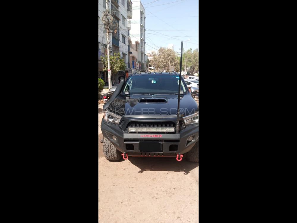 Toyota Hilux 2017 for Sale in Karachi Image-1