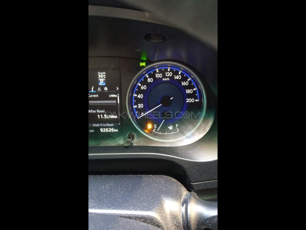 Toyota Hilux 2017 for Sale in Karachi Toyota Hilux 2017 for Sale in Karachi Image-8