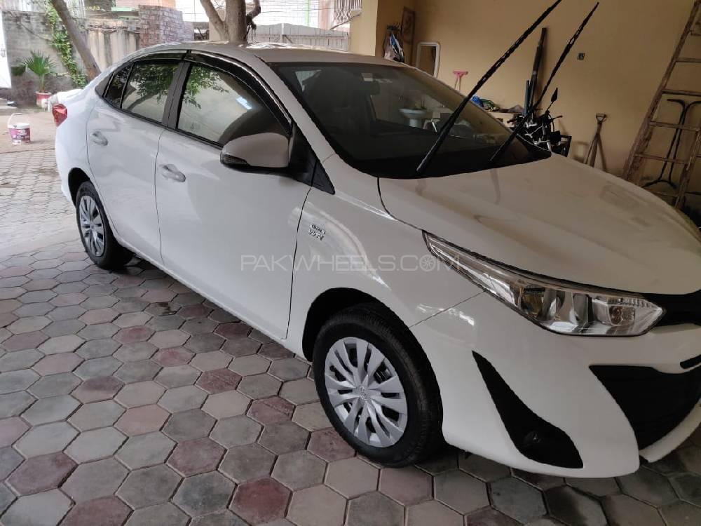 Toyota Yaris Sedan 2020 for Sale in Lahore Image-1