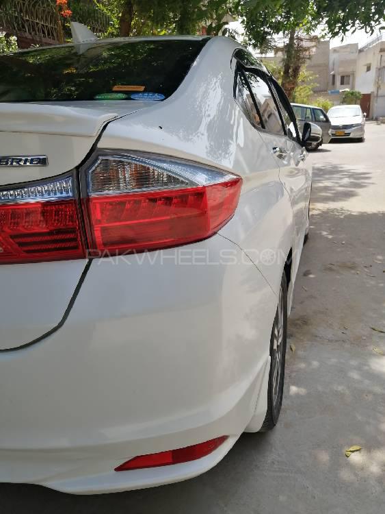 Honda Grace Hybrid 2014 for Sale in Karachi Honda Grace Hybrid 2014 for Sale in Karachi Image-9