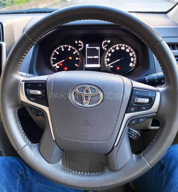 Toyota Prado 2017 for Sale in Karachi Toyota Prado 2017 for Sale in Karachi Image-10