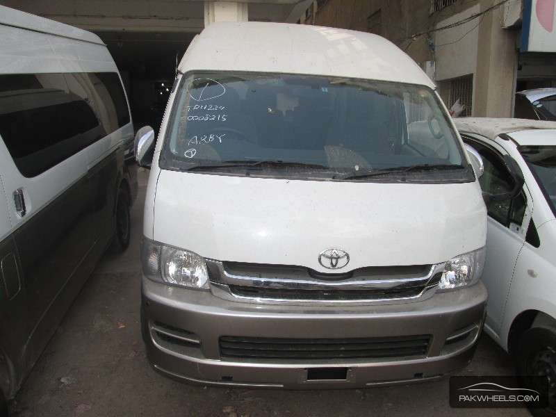 Toyota Town Ace 2011 for Sale in Karachi Image-1