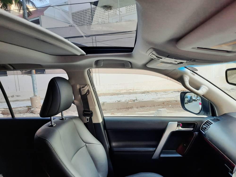 Toyota Prado 2015 for Sale in Karachi Toyota Prado 2015 for Sale in Karachi Image-13