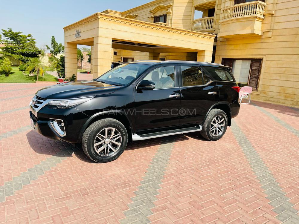 ٹویوٹا فورچیونر 2018 for Sale in ملتان ٹویوٹا فورچیونر 2018 for Sale in ملتان Image-4