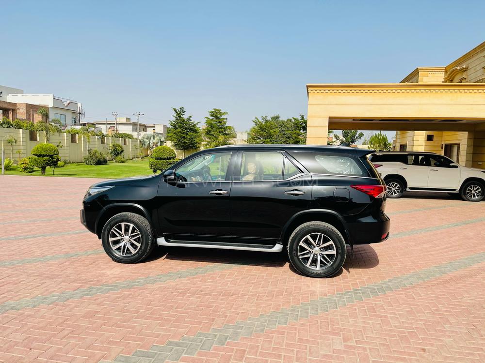 ٹویوٹا فورچیونر 2018 for Sale in ملتان ٹویوٹا فورچیونر 2018 for Sale in ملتان Image-5