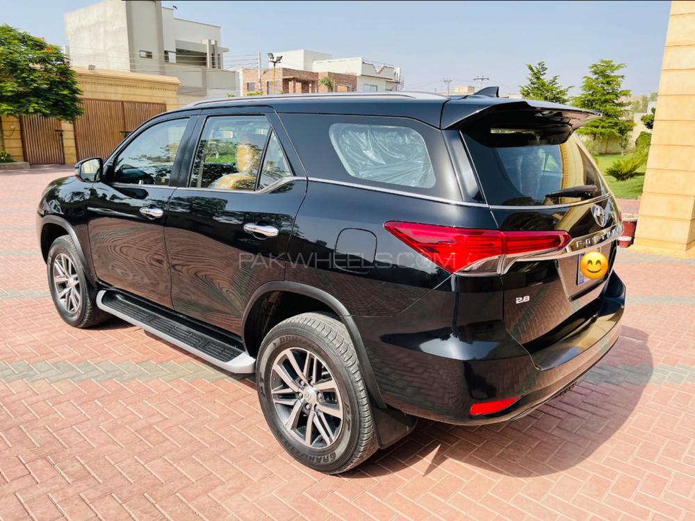 ٹویوٹا فورچیونر 2018 for Sale in ملتان ٹویوٹا فورچیونر 2018 for Sale in ملتان Image-6