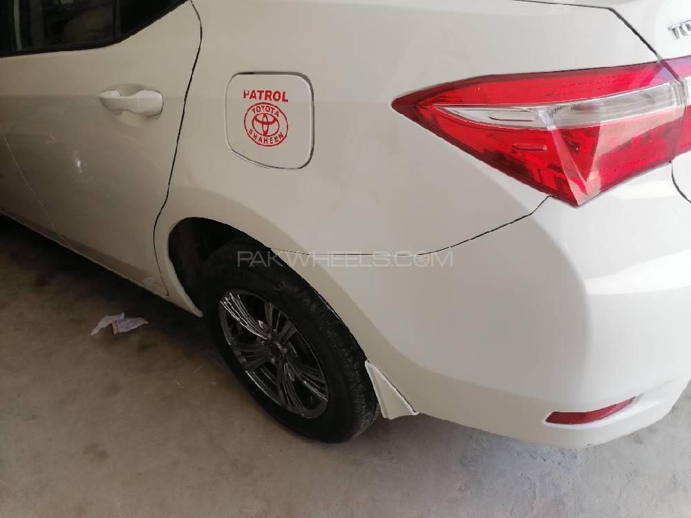 Toyota Corolla 2017 for Sale in Allahabad Image-1
