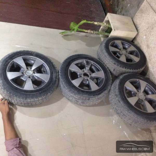 13'inch Falken Tyres and Alloy Rims For Sale Image-1