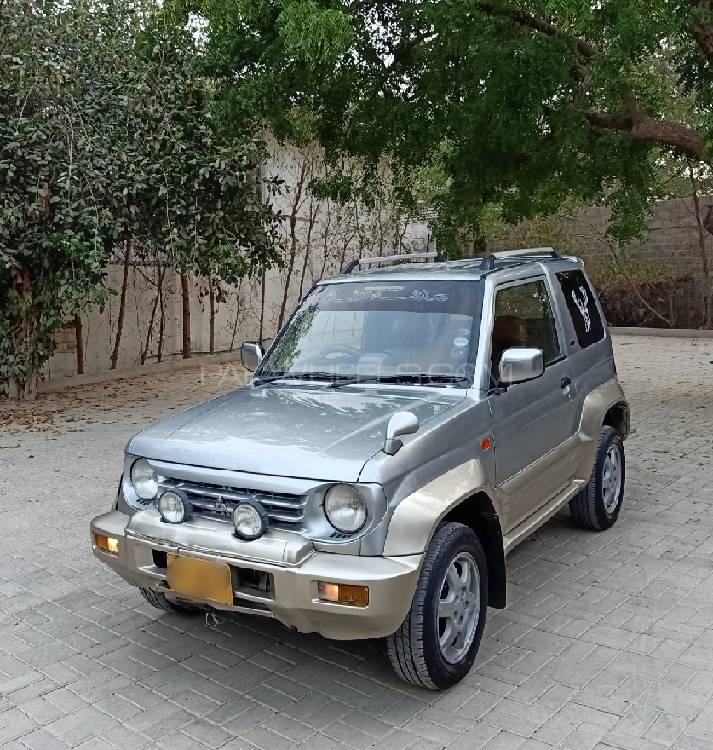 Mitsubishi Pajero Mini 1997 for Sale in Karachi Image-1