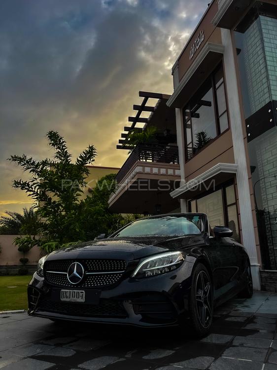 Mercedes Benz C Class Coupe - 2021 black shadow Image-1