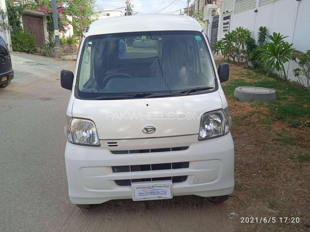 Daihatsu hijet 2016