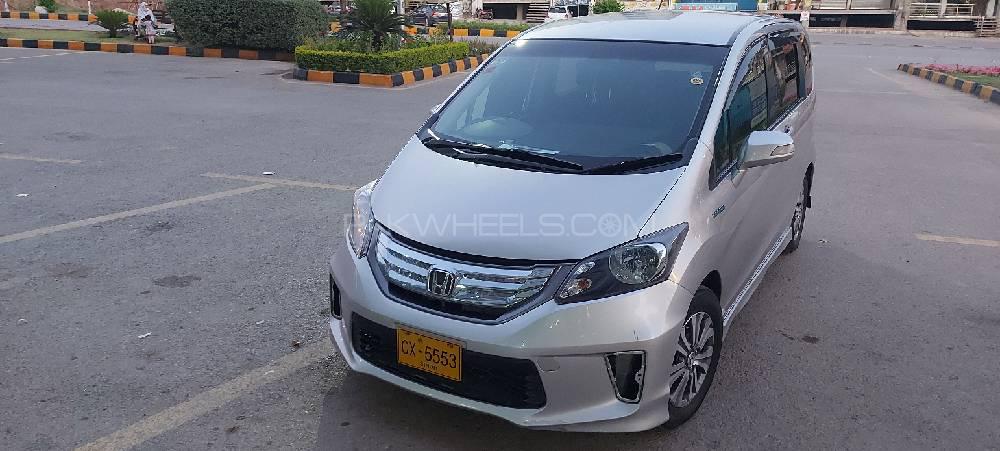 Honda Freed 2012 for Sale in Karachi Image-1