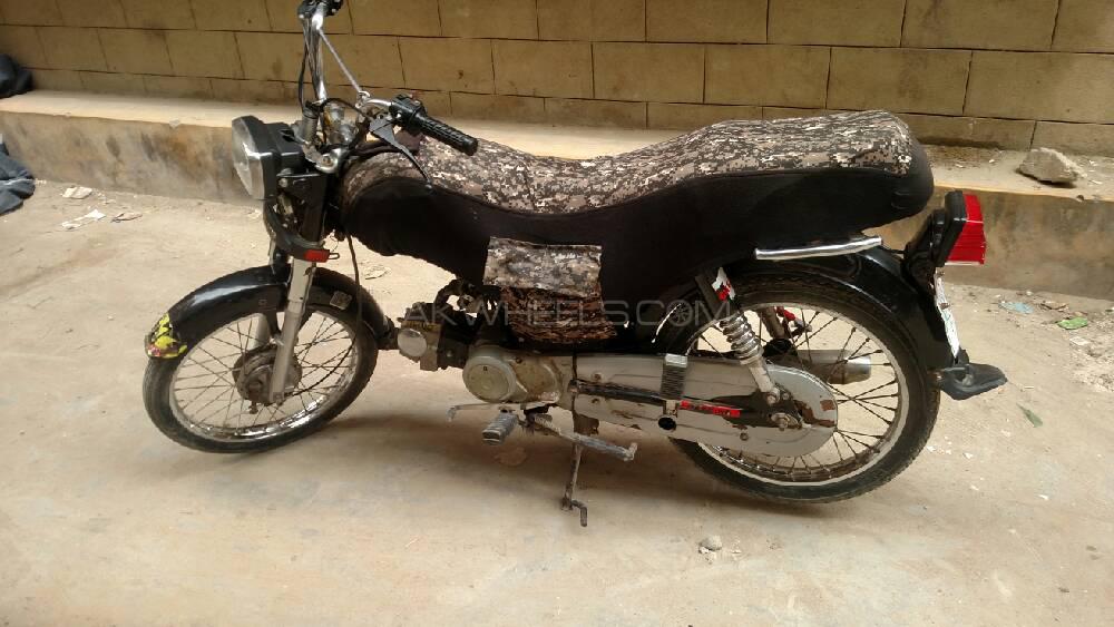 Used Super Star CD 70 2019 Bike for sale in Karachi - 328528 | PakWheels