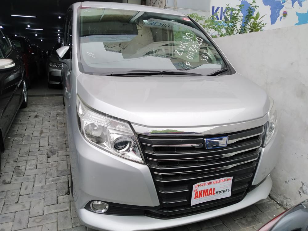 ٹویوٹا نوح 2015 for Sale in لاہور Image-1