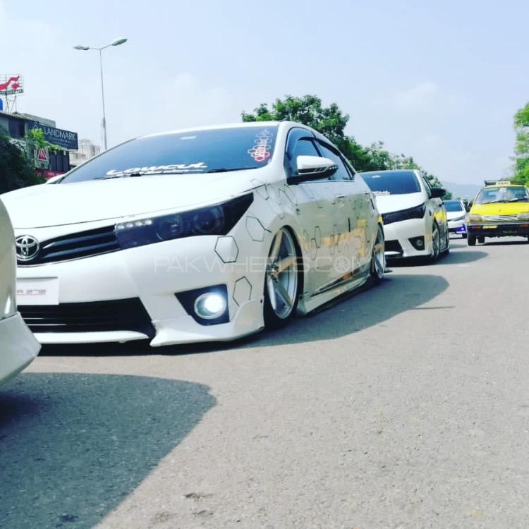 Toyota Corolla - 2017  Image-1