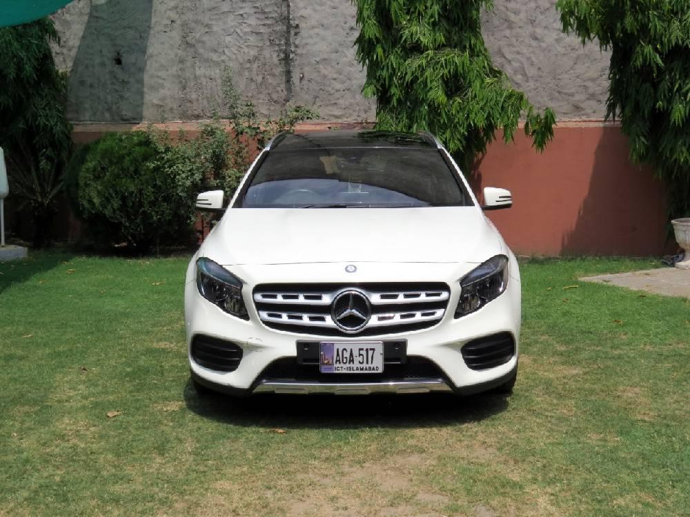 Mercedes Benz GLA Class 2017 for Sale in Islamabad Mercedes Benz GLA Class 2017 for Sale in Islamabad Image-11