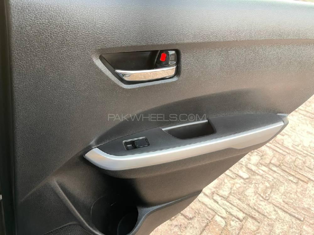 Suzuki Vitara 2017 for Sale in Faisalabad Suzuki Vitara 2017 for Sale in Faisalabad Image-6