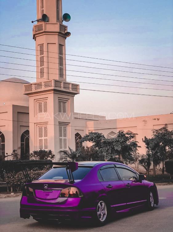 Honda Civic - 2012  Image-1