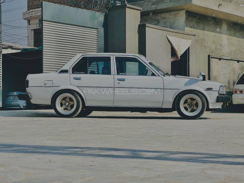 Toyota Corolla - 1982  Image-1