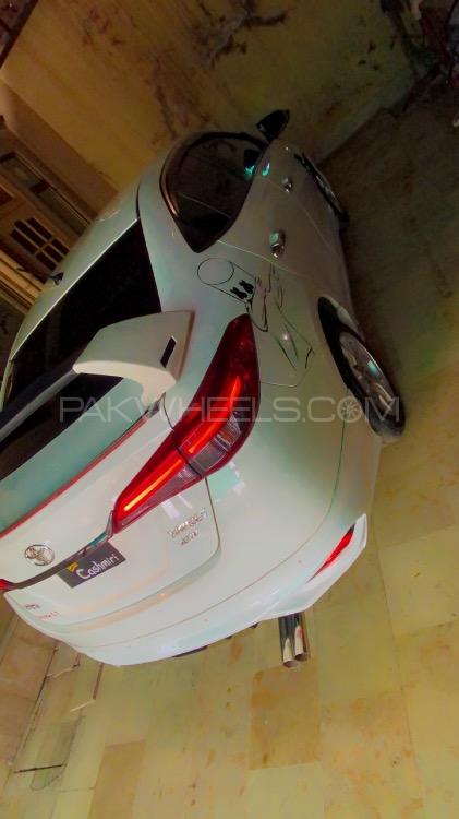 Toyota Yaris Sedan - 2021  Image-1