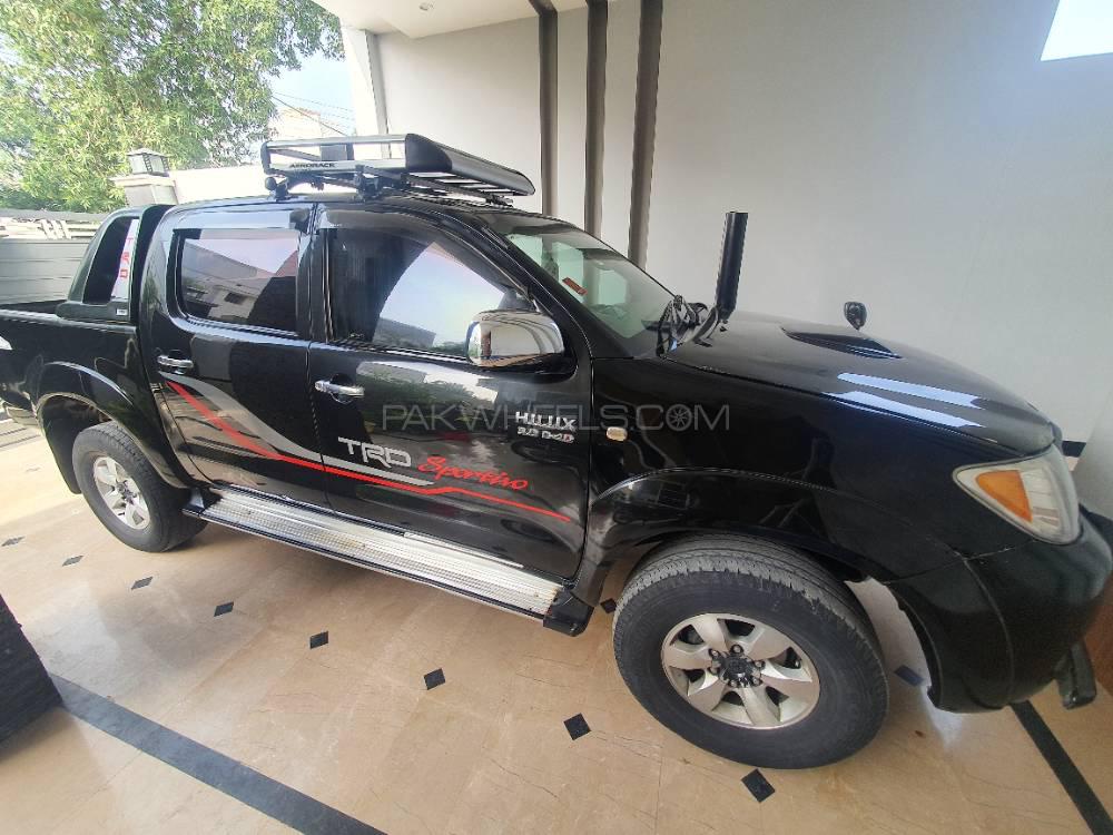 Toyota Hilux 2005 for Sale in Sahiwal Image-1