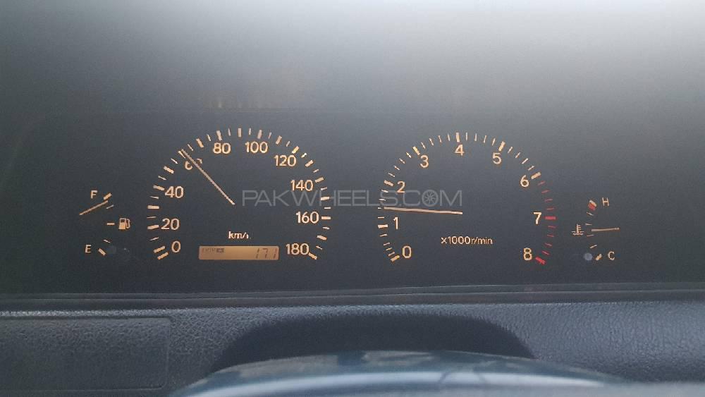Toyota Camry 1989 for Sale in Islamabad Image-1