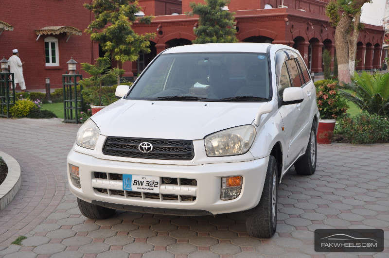 Toyota Rav4 2000 for Sale in Peshawar Image-1