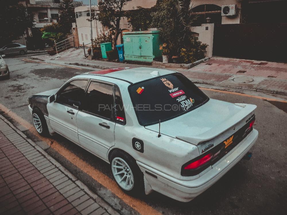 Mitsubishi Galant - 1991  Image-1