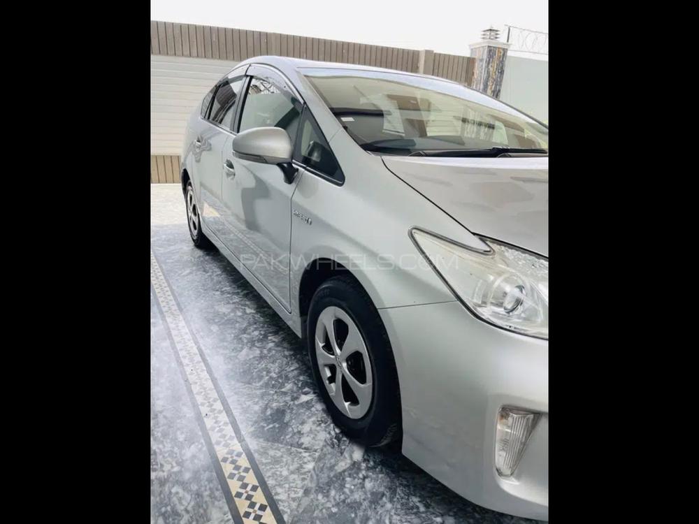 Toyota prius l