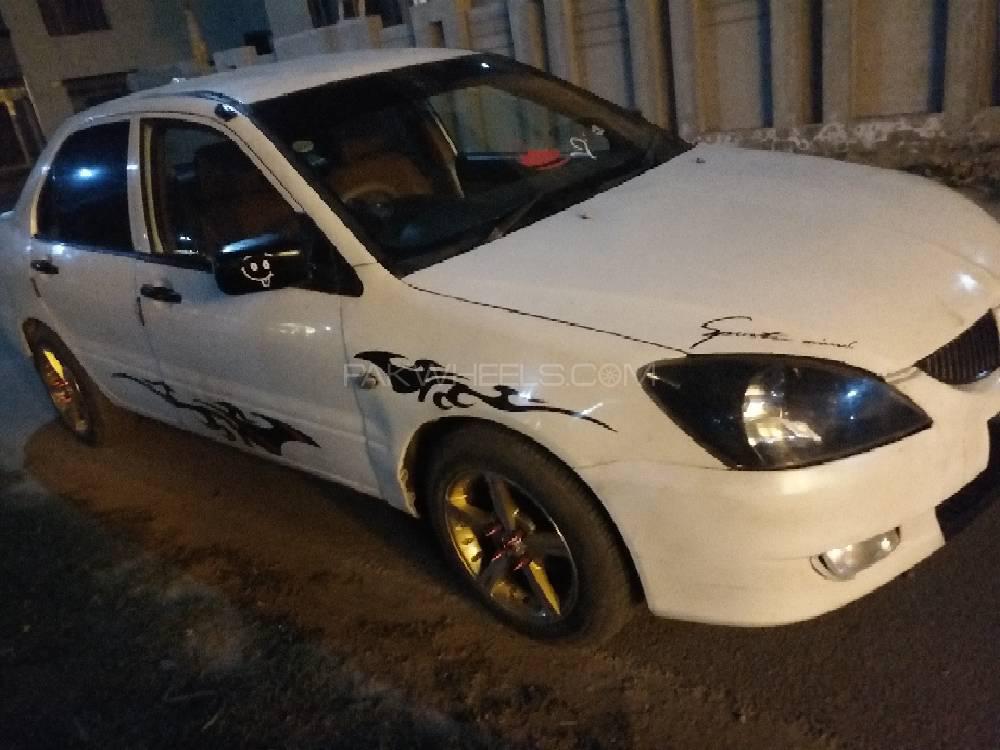 مٹسوبیشی لینسر 2007 for Sale in لاہور مٹسوبیشی لینسر 2007 for Sale in لاہور Image-14