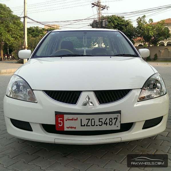 Mitsubishi Lancer 2004 for Sale in Lahore Image-1