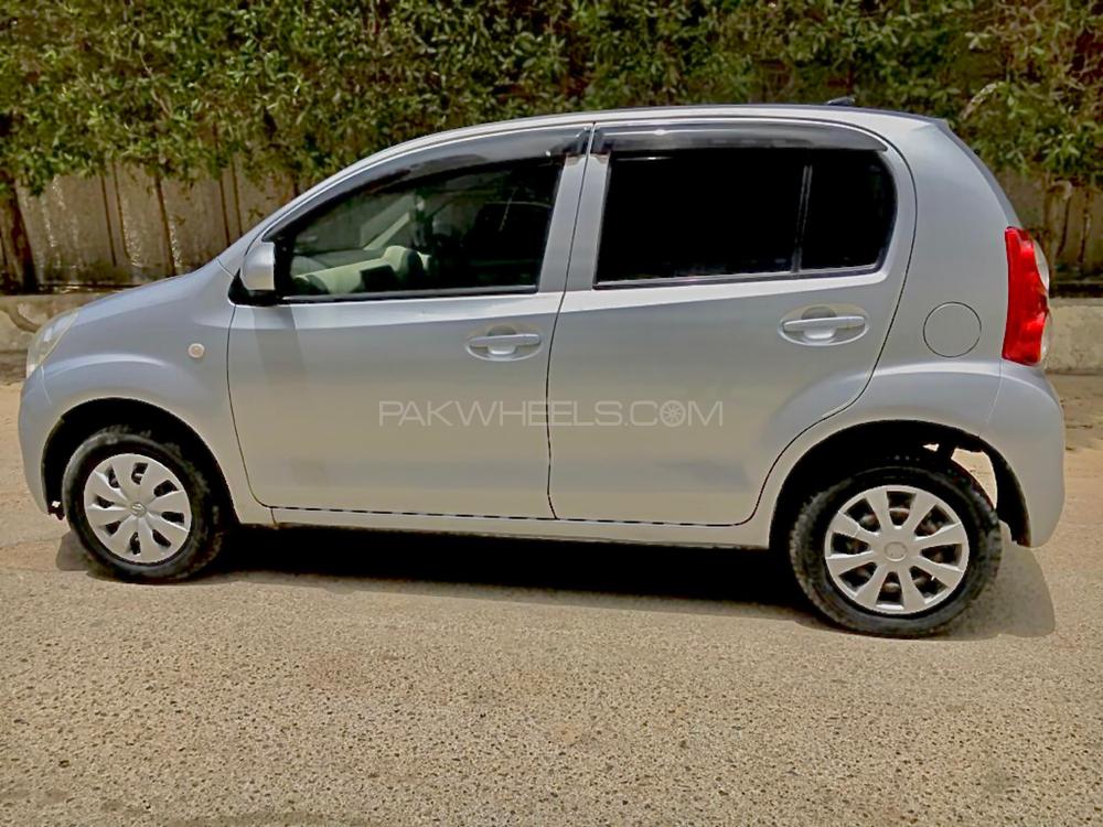 Toyota passo hana