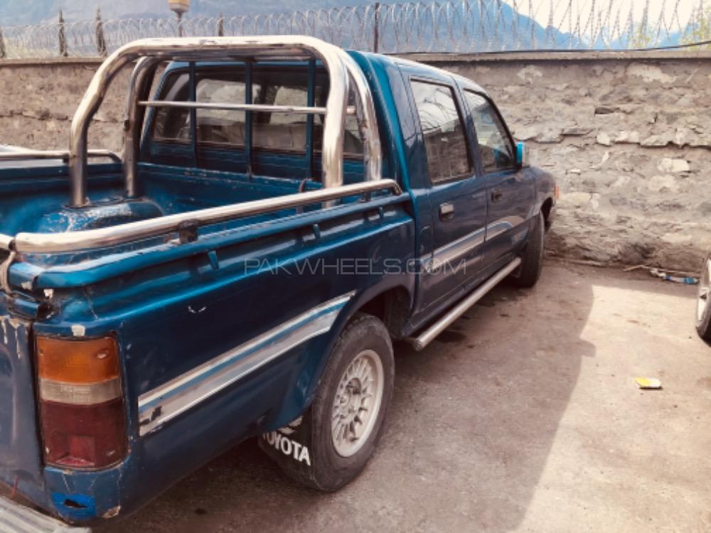 ٹویوٹا پِک اپ 1992 for Sale in سوات ٹویوٹا پِک اپ 1992 for Sale in سوات Image-5