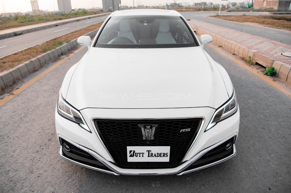 Toyota crown athlete 2018