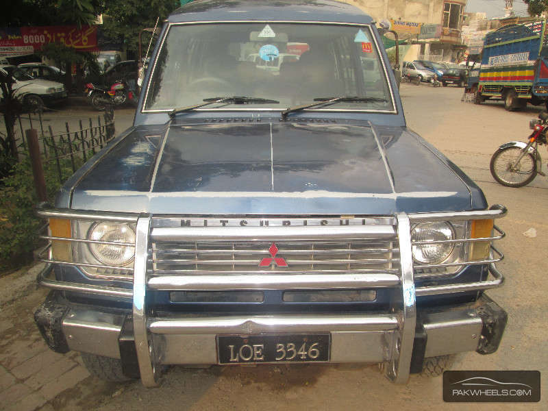 Mitsubishi Pajero 1990 for Sale in Lahore Image-1