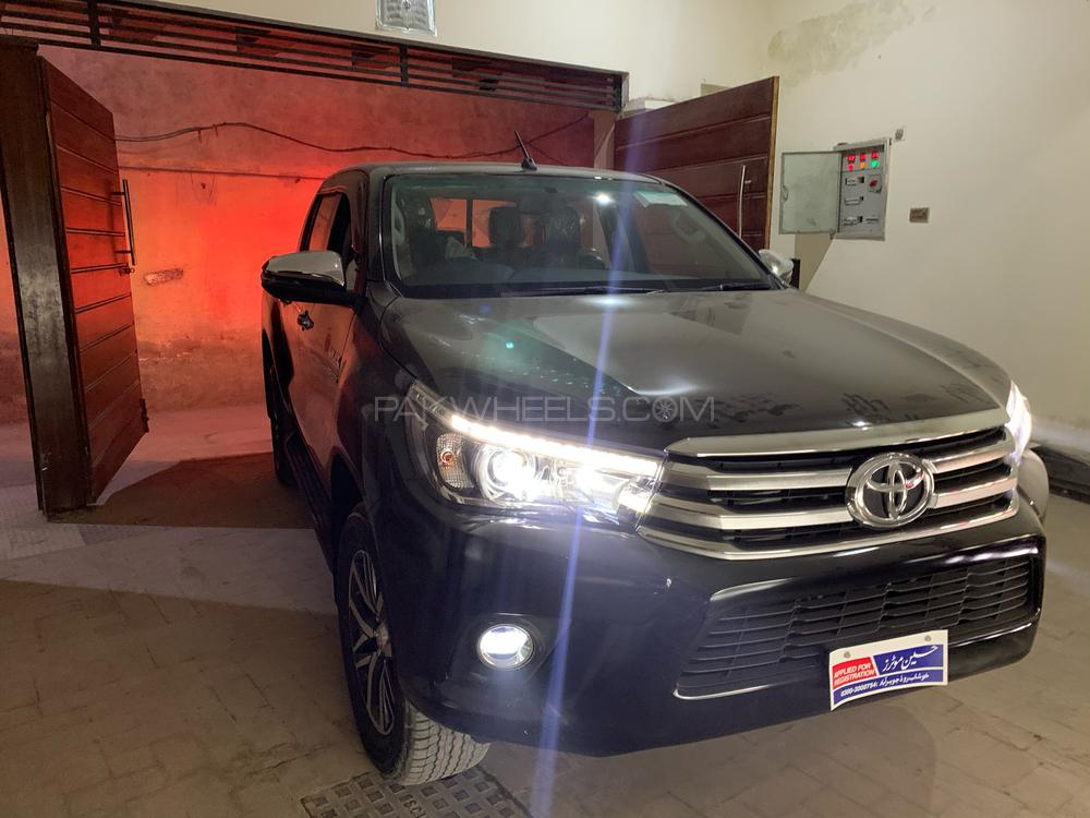 Toyota Hilux 2020 for Sale in Mian Wali Image-1