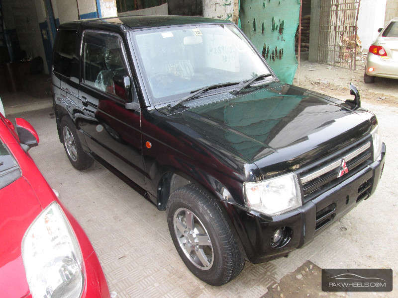 Mitsubishi Pajero Mini 2008 for Sale in Karachi Image-1