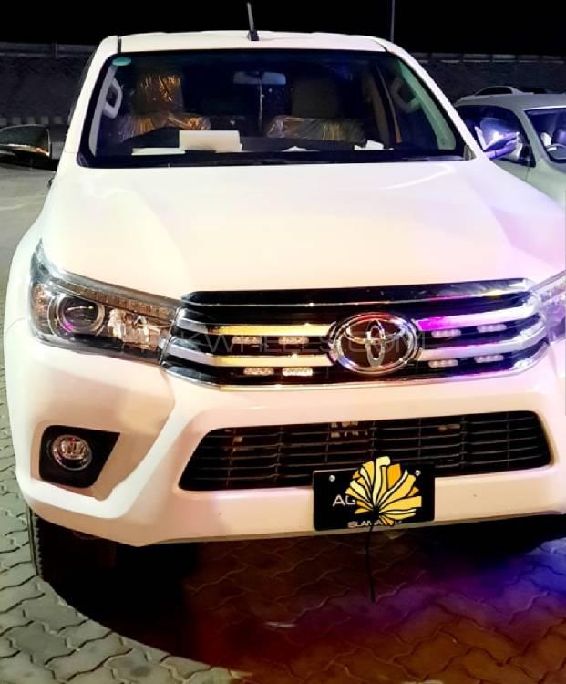 Toyota Hilux 2020 for Sale in Peshawar Image-1