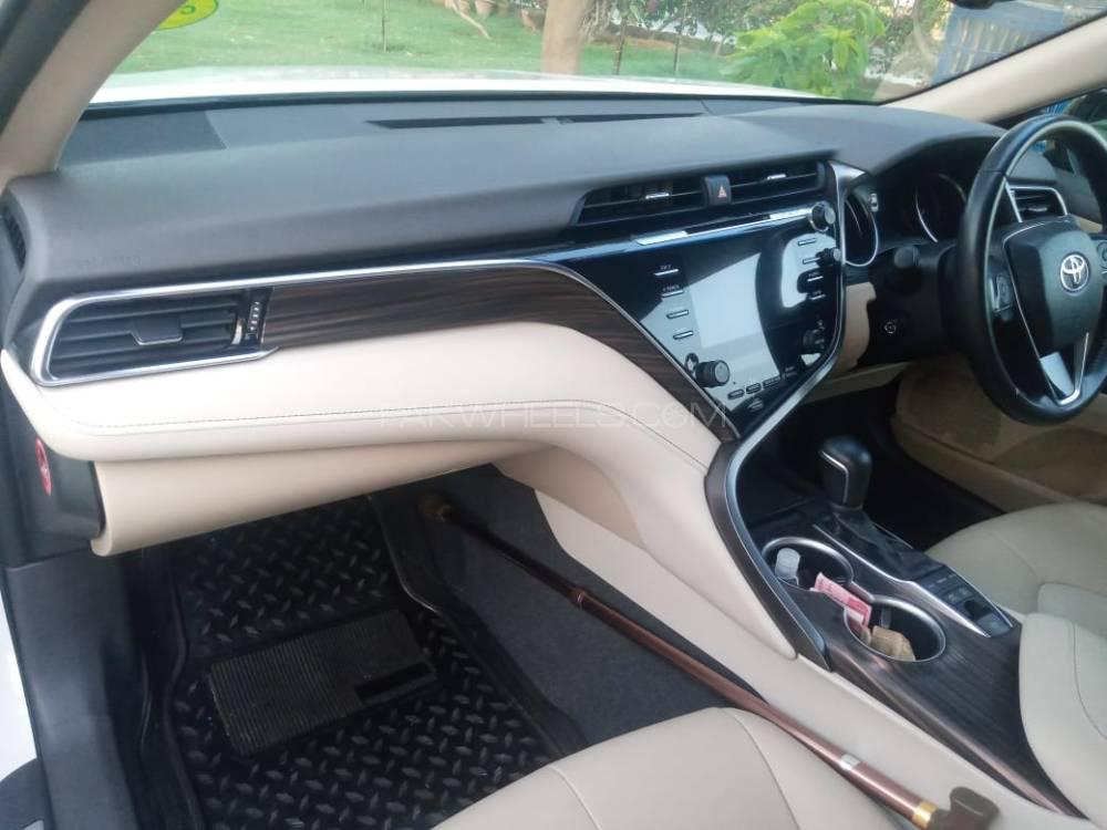 Toyota Camry 2018 for Sale in Karachi Toyota Camry 2018 for Sale in Karachi Image-7