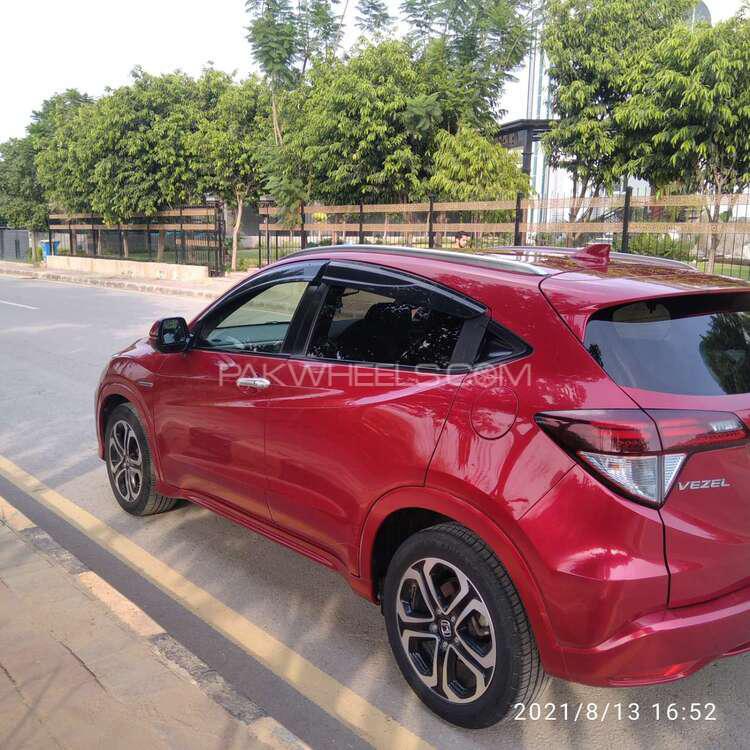 Honda Vezel 2016 for Sale in Islamabad Honda Vezel 2016 for Sale in Islamabad Image-4