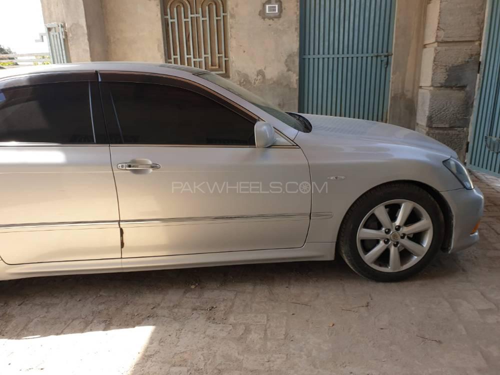 Toyota Crown 2006 for Sale in Multan Image-1