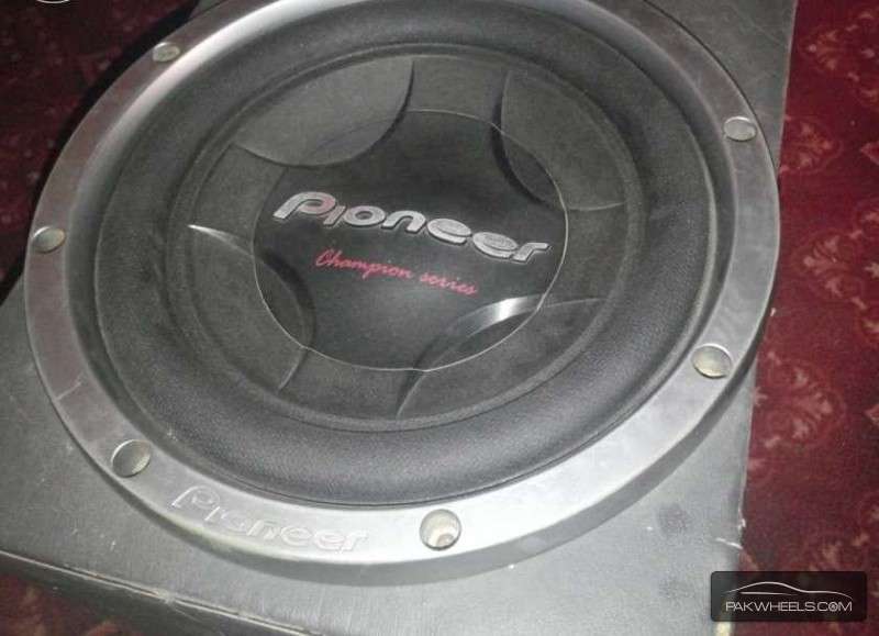 Pioneer Amplifier and Woofers For Sale Image-1