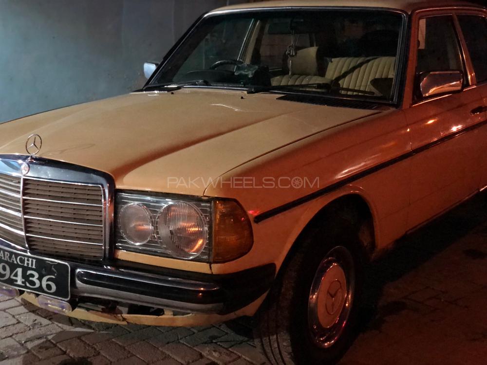 Mercedes Benz 240 Gd 1980 for Sale in Islamabad Image-1